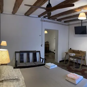 https://antiche-stalle-iii.italymilanhotels.net